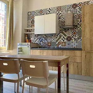 casa-minerva-a-testaccio.it-romehotels.com/